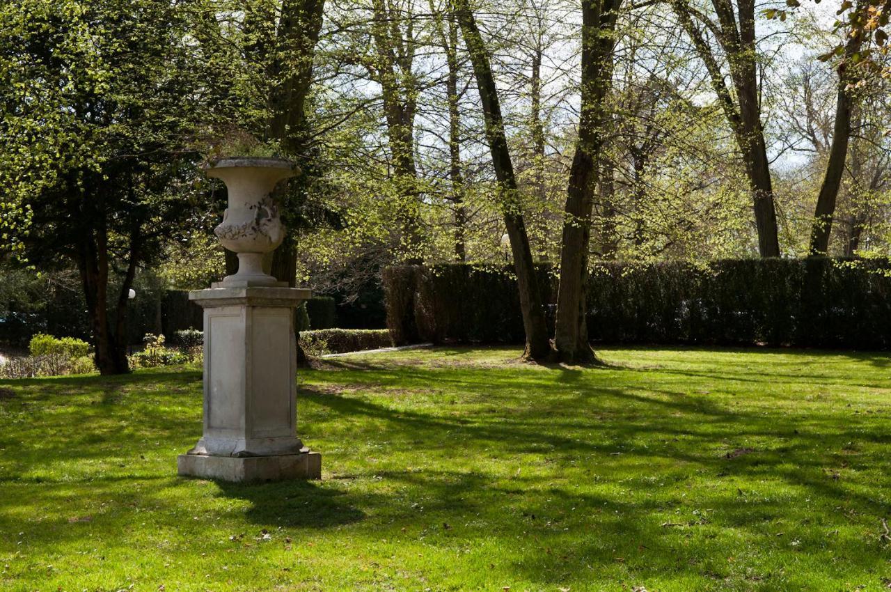 Domaine De Fremigny 호텔 Bouray-sur-Juine 외부 사진